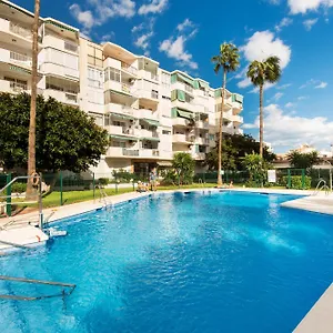 Aloha Torres Carihuela Torremolinos